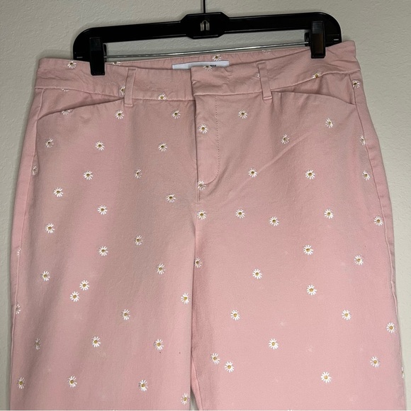 2/$30 Old Navy Pink Chinos Pixie High Rise Daisy Embroidered Slim Fit Cropped - Picture 2 of 12